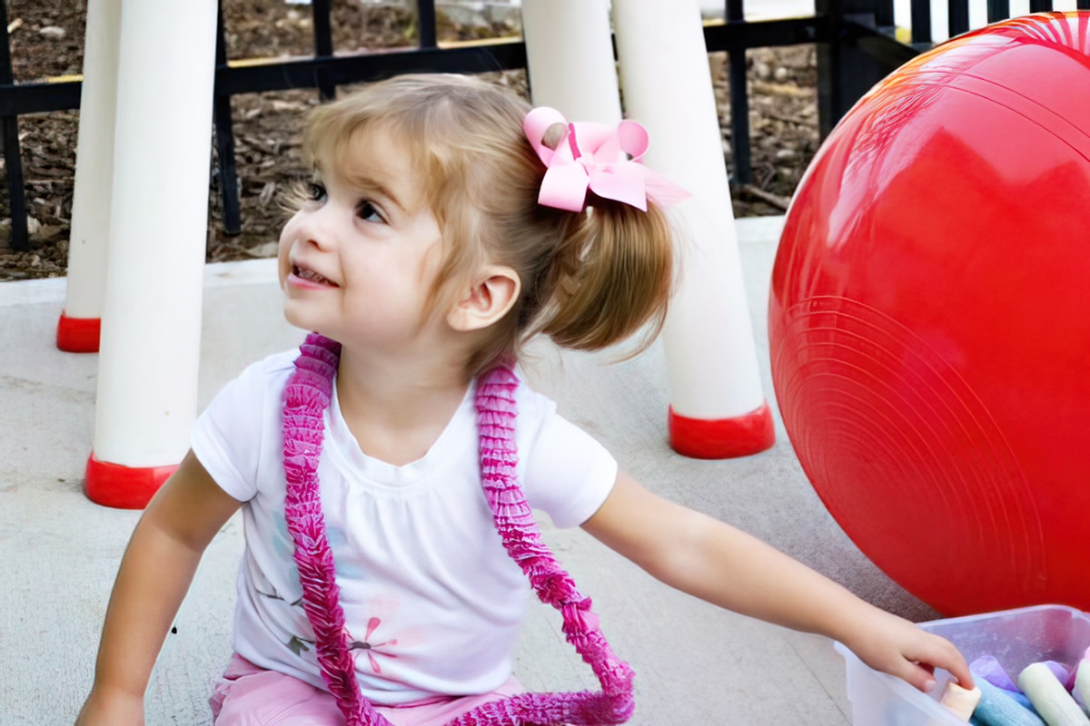 Outdoor & Indoor Play Encourage Active Exploration & Discovery